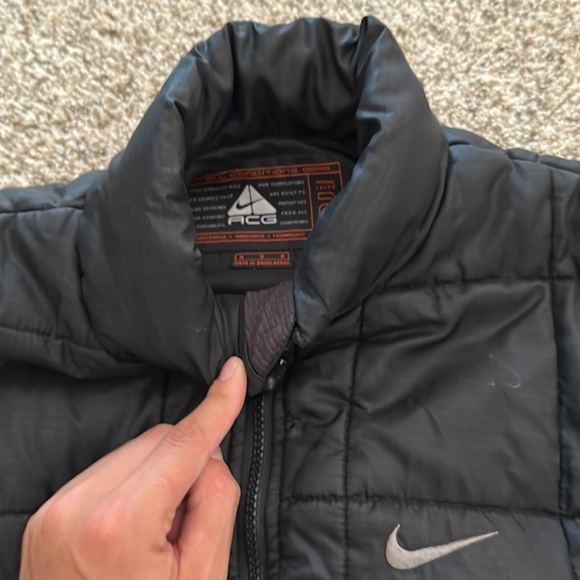 Nike ACG puffy vest - Picture 2 of 7